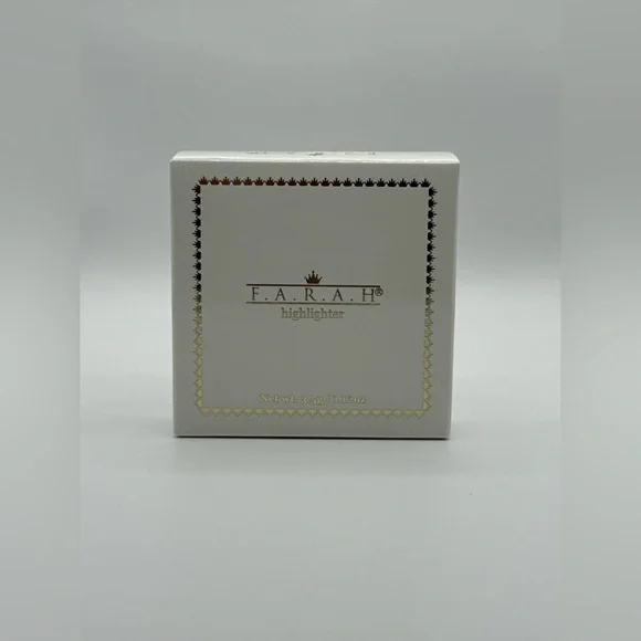 White Compact Powder - Picture 11 of 12